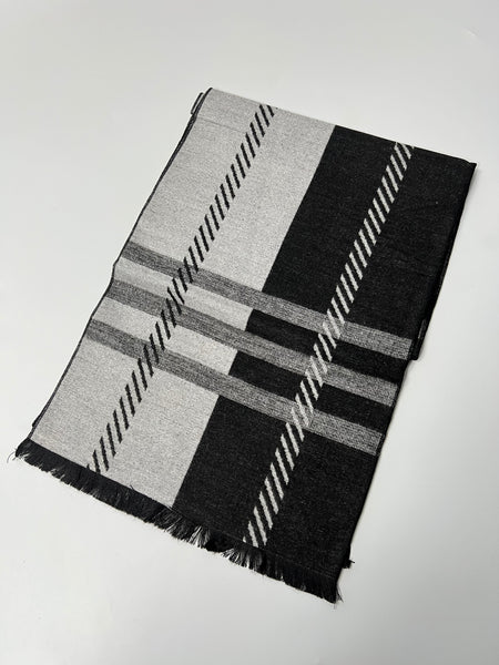 Couthie Black & Grey Scarf (CS65)